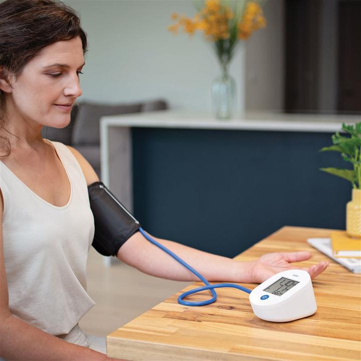 Produktbild Braun ExactFit Blutdruckmessgerät 1E (1 Stk) (Blutdruckmessgerät Oberarm)