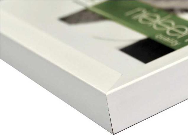 Actual product image Nielsen Essential (15 x 20 cm)