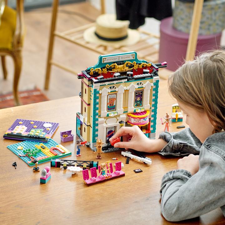 Immagine prodotto LEGO Scuola di teatro Andreas (41714, LEGO Friends)