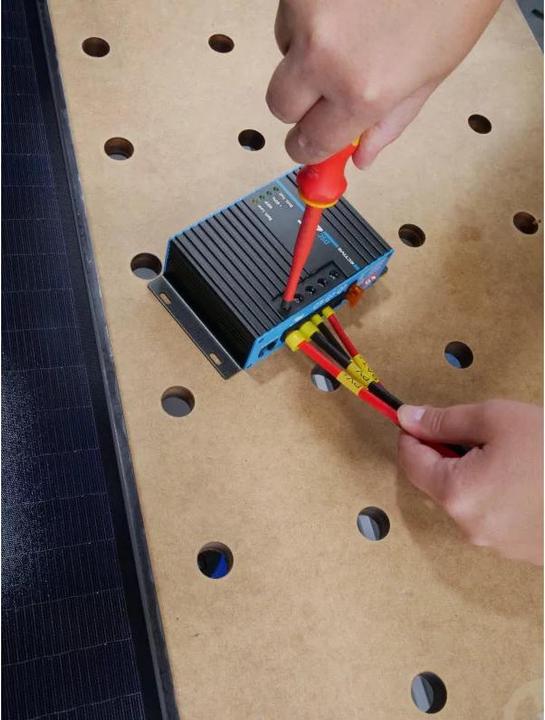 Immagine prodotto Ective Mini interruttore automatico per batteria 100A 12-32V