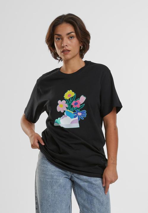 Produktbild Mister Tee Ladies Flower Sneaker Tee - 19039 (XS)