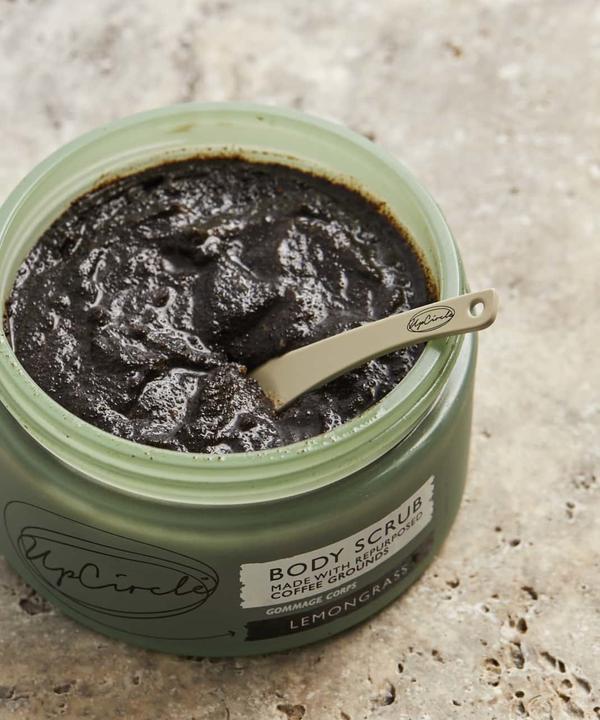 Actual product image UpCircle Body scrub Coffee Body Scrub with Lemongrass 220 ml (220 ml)