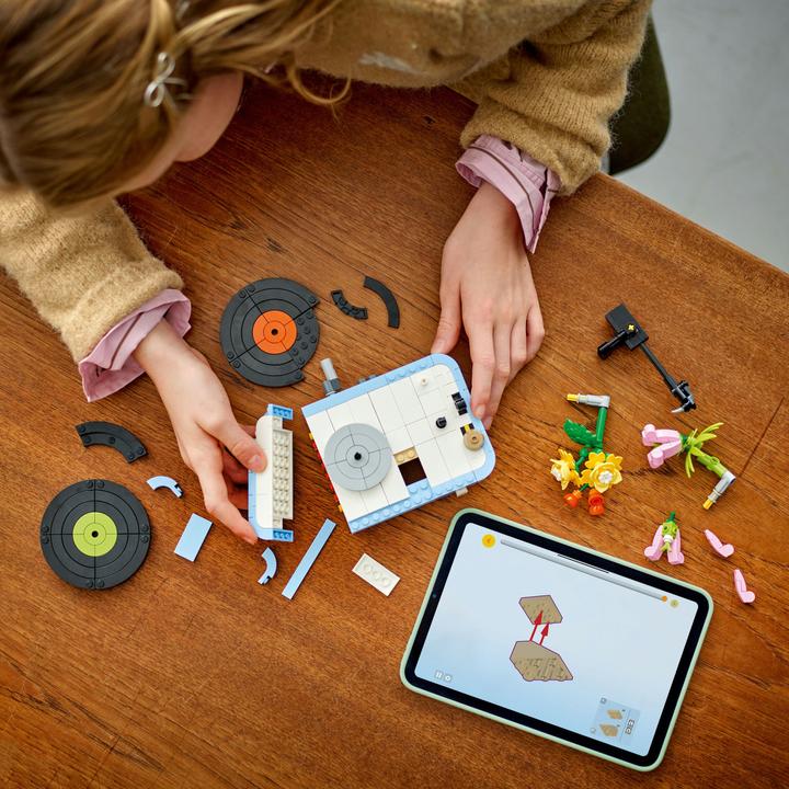 Produktbild LEGO Plattenspieler mit Blumen (31172, LEGO Creator Expert)