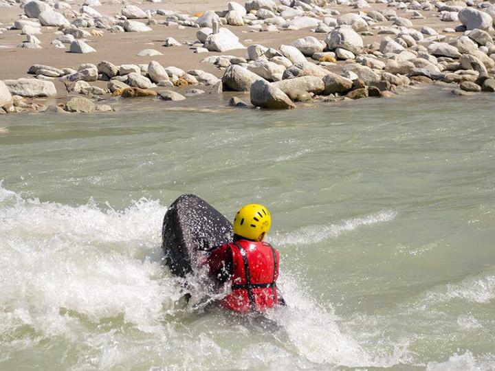 Produktbild Smartbox Sport, Spass und Adrenalin pur: 1 Hydrospeed-Abfahrt in Sierre für 1 Person (1 Pers.)