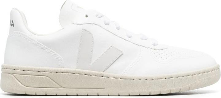 Actual product image Veja V-10 (39)