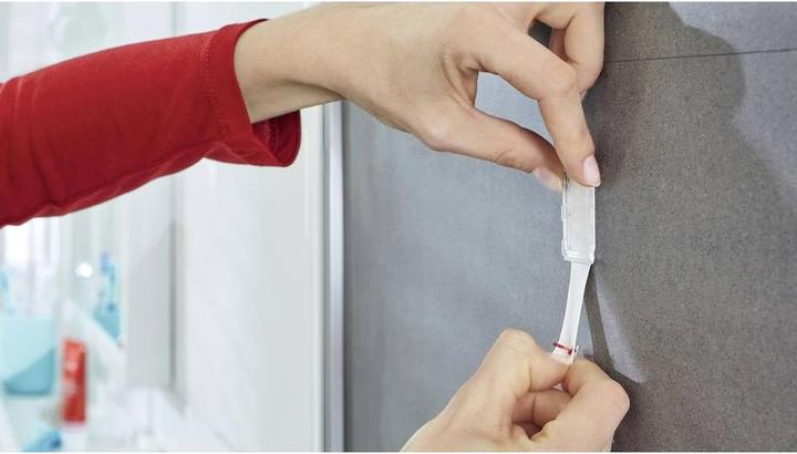 Actual product image tesa Powerstrips Waterproof Hook ZOOM