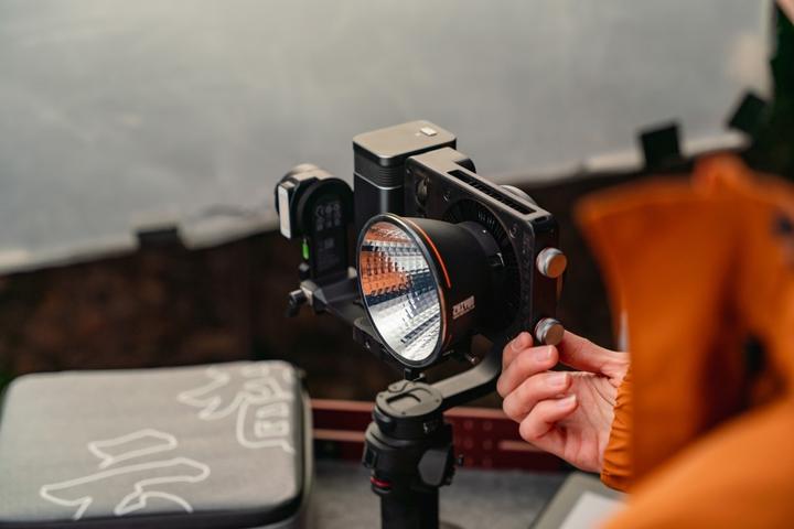 Image du produit Zhiyun Molus X100 Pro Black (éclairage de studio)
