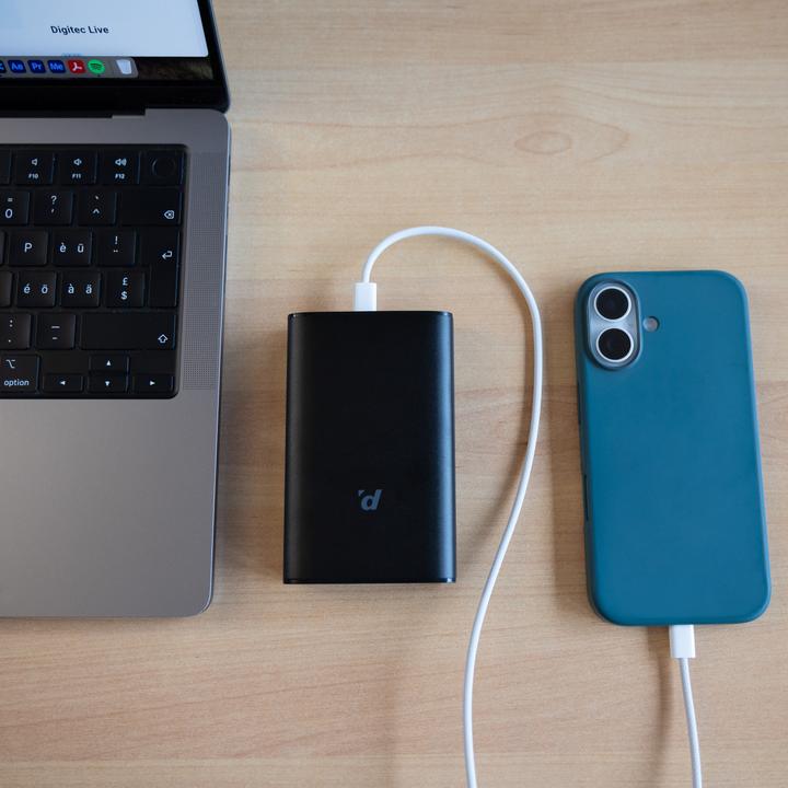 Actual product image Digitec Powerbank (15000 mAh, 30 W, 55.50 Wh)
