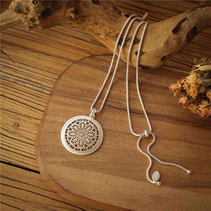 Actual product image Andreani Necklace with high quality metal (Stones)