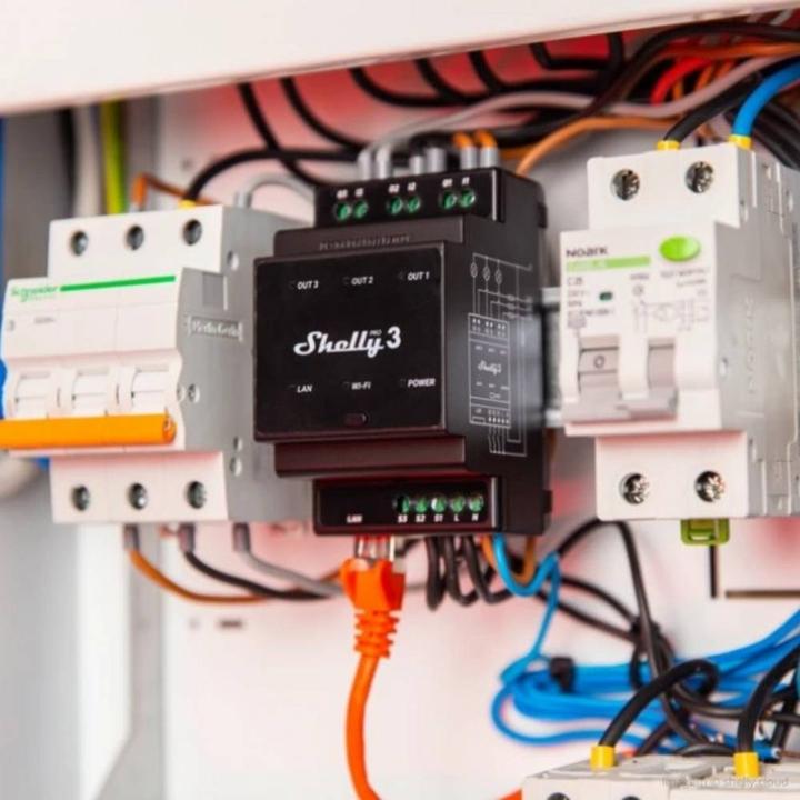 Produktbild Shelly Pro 3 (Schaltaktor)