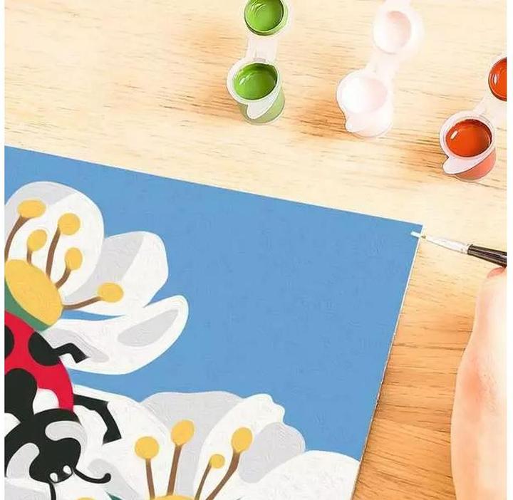 Image du produit Ravensburger CreArt - Peinture par numéro - Ladybug with flowers