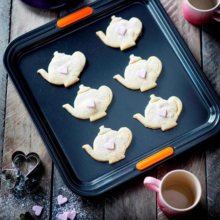 Actual product image Le Creuset Baking tray (28 cm)