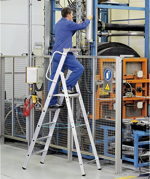 Image du produit Zarges Escabeau en aluminium avec grande plate-forme. (Échelle deux plans, 243 cm)