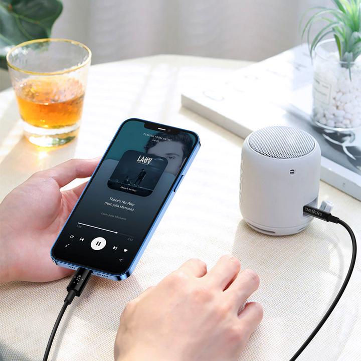 Actual product image Belkin Mixit Charge/Sync 0.9m (0.90 m, Lightning)