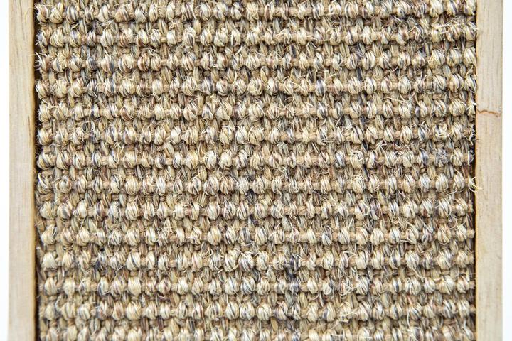 Actual product image Beeztees Bz Sisal Scratching Board Luxe X-Lar (30 cm, Brown)