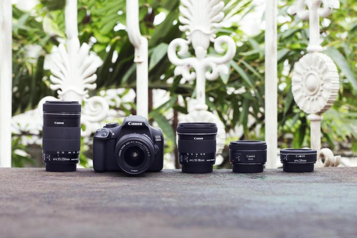 Produktbild Canon EOS 1300D IS Power-Kit (18 Mpx, APS-C / DX)
