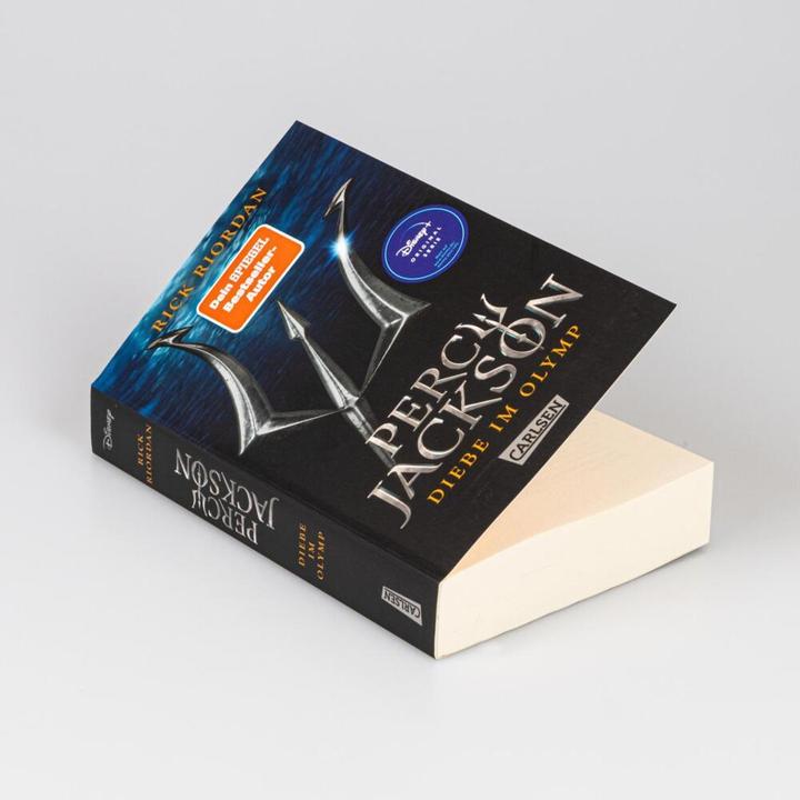 Immagine prodotto Percy Jackson 1: Diebe im Olymp | Sonderausgabe mit Filmbildern zum Serienstart (Tedesco, Rick Riordan., 2023)