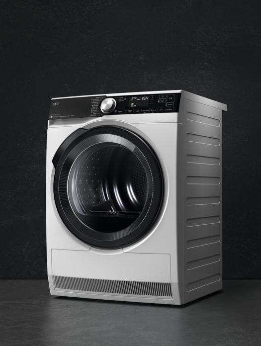 Actual product image AEG TR9W80699 WiFi heat pump tumble dryer / 9000 series with AbsoluteCare®Plus / 3D Scan - Dries after (9 kg, Right)