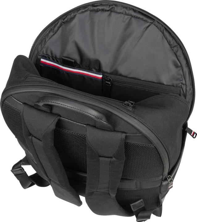 Image du produit Tommy Hilfiger Sac à dos / Daypack TH Elevated 1985 Backpack SP23 (13% Polystyrène recyclé, 54% Polyamide, 17 % polyuréthane, 16 % polyester, 16% Polystyrène, 13% polyester)