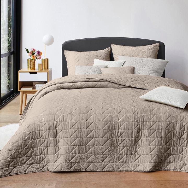 Actual product image La Redoute Interieurs Scenario Zig Zag (180 x 250 cm)