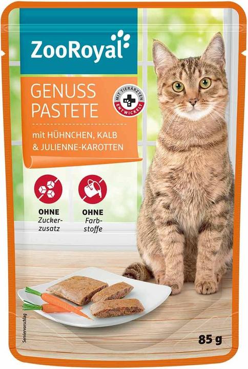 Actual product image Zooroyal Gourmet pâté with chicken, veal and julienne carrots (Adult, 24 pcs., 85 g)