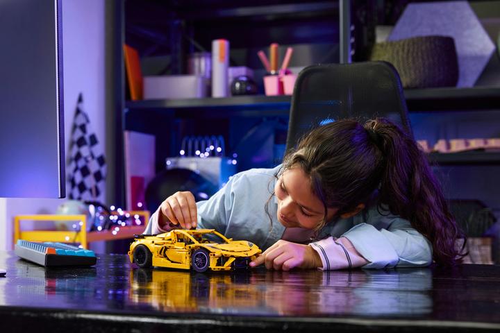 Produktbild LEGO Chevrolet Corvette Stingray (42205, LEGO Technic)