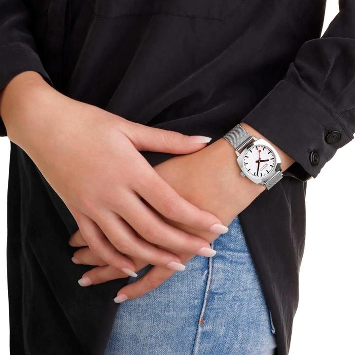 Produktbild Mondaine Petite Cushion (Analoguhr, 31 mm)