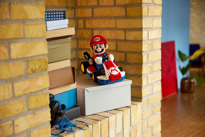 Immagine prodotto LEGO Mario & Standard-Kart (72037, LEGO Super Mario, Set LEGO rari)