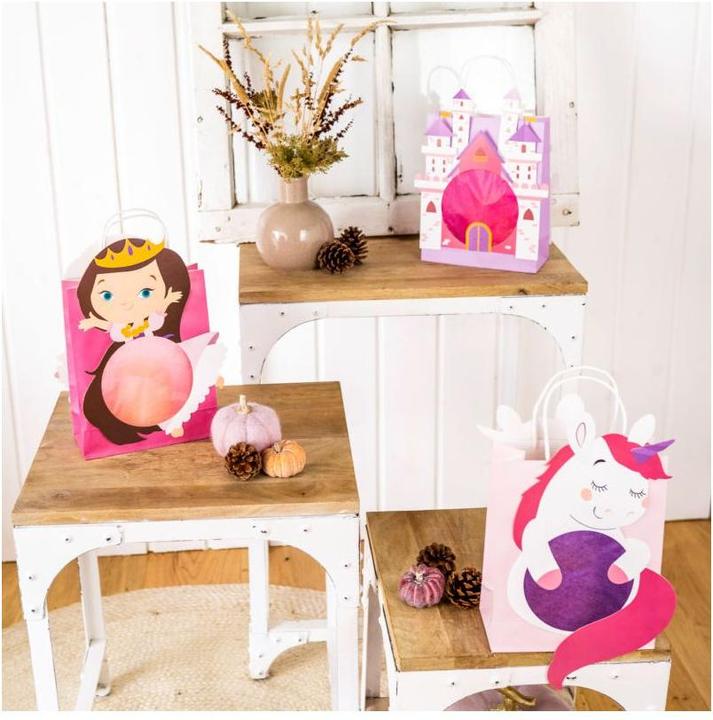 Actual product image Papierdrachen Lantern craft set - Princess - Set of 3