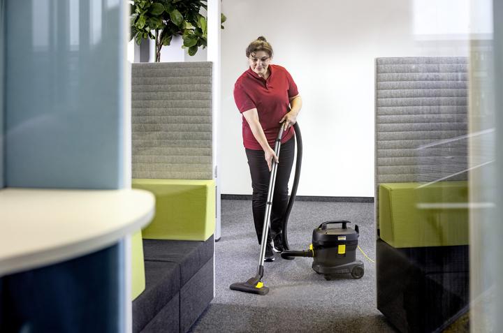 Actual product image Kärcher Trockensauger T 11/1 Classic Adv Re!Plast (Dry vacuum cleaner)