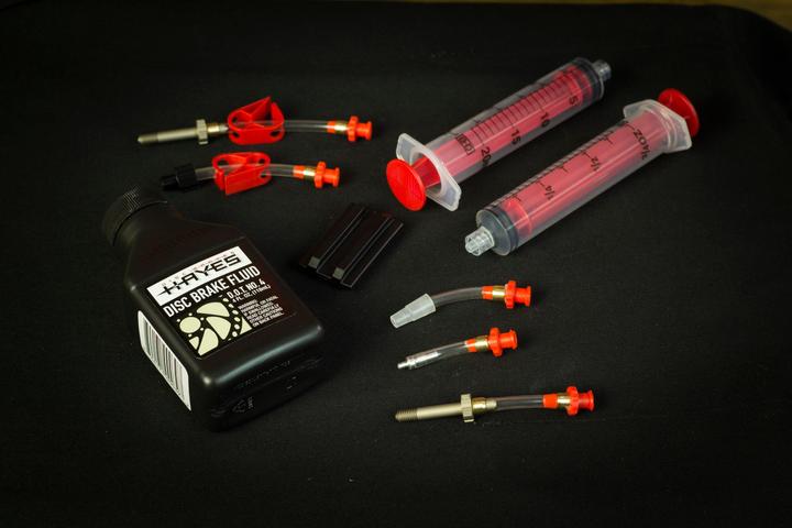 Actual product image Hayes Pro Bleed Kit | DOT 5.1 Fluid