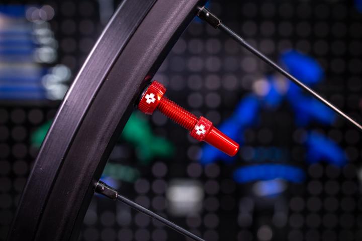 Produktbild Muc-Off V2 Tubeless Ventil Kit