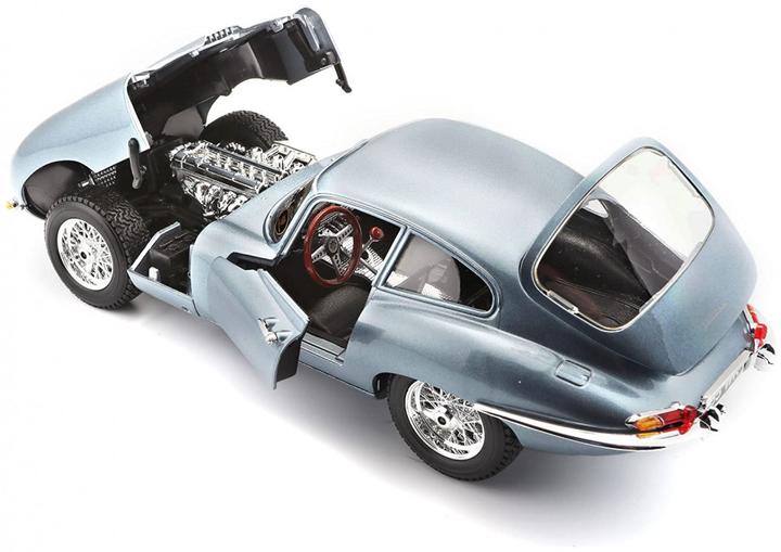 Actual product image Bburago Jaguar E Coupe