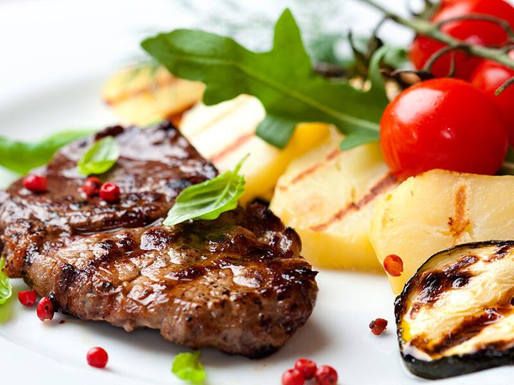 Produktbild Smartbox Für die beste Brautjungfer: 1 Übernachtung in Europa mit Frühstück und Abendessen (2 Pers.)