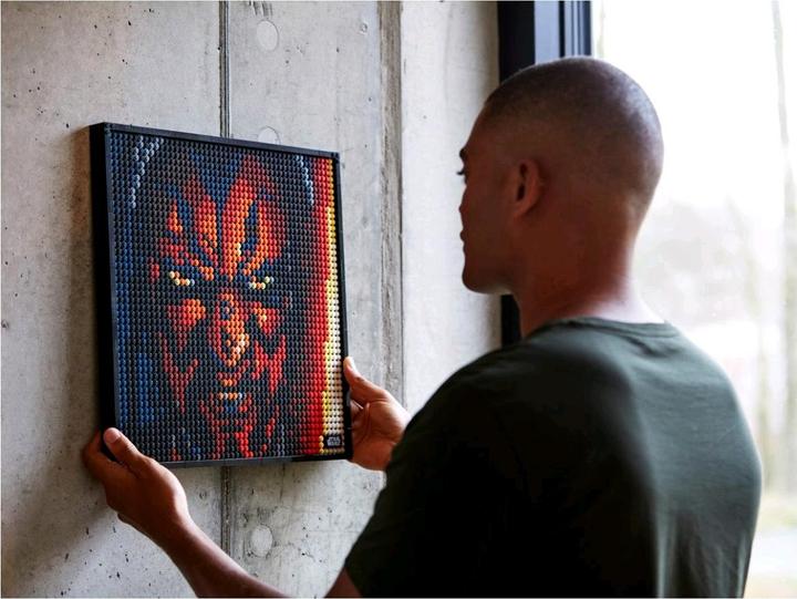 Actual product image LEGO Star Wars: The Sith (31200, LEGO Art)