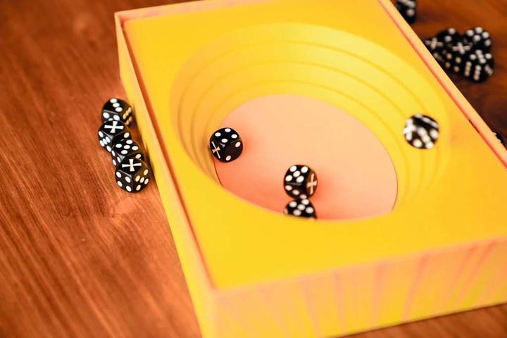 Actual product image Ravensburger Strike (German, English, French, Italian, Dutch)