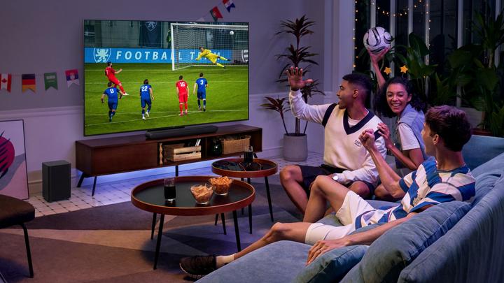 Produktbild TCL 98C805 (98", Mini-LED, 4K, 2023)