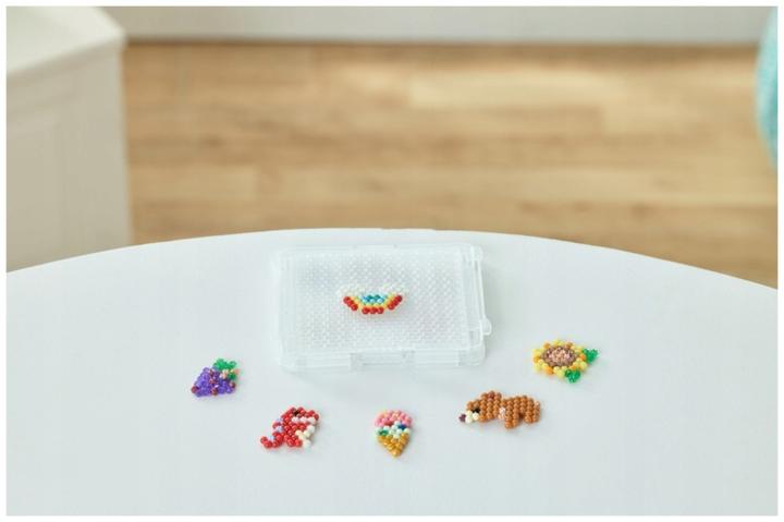 Actual product image Aquabeads Bead pop-up craft board