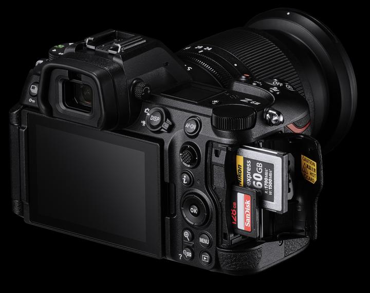 Actual product image Nikon Z6III Kit (24 - 200 mm, 24.50 Mpx, Full frame)