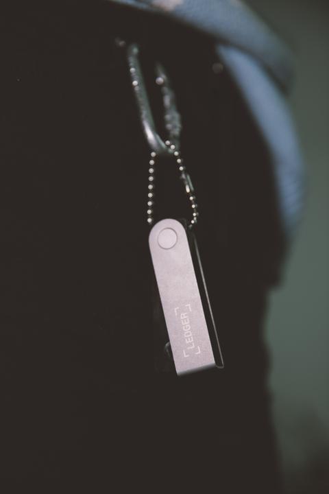 Image du produit Ledger Nano X - Noir onyx (Lithécoïne, Zcash, Se dépêcher, Bitcoin, Vertcoin, Neo, éther, Ubiq, Ethereum Classic, Bitcoin cash, Stellaire, Komodo)