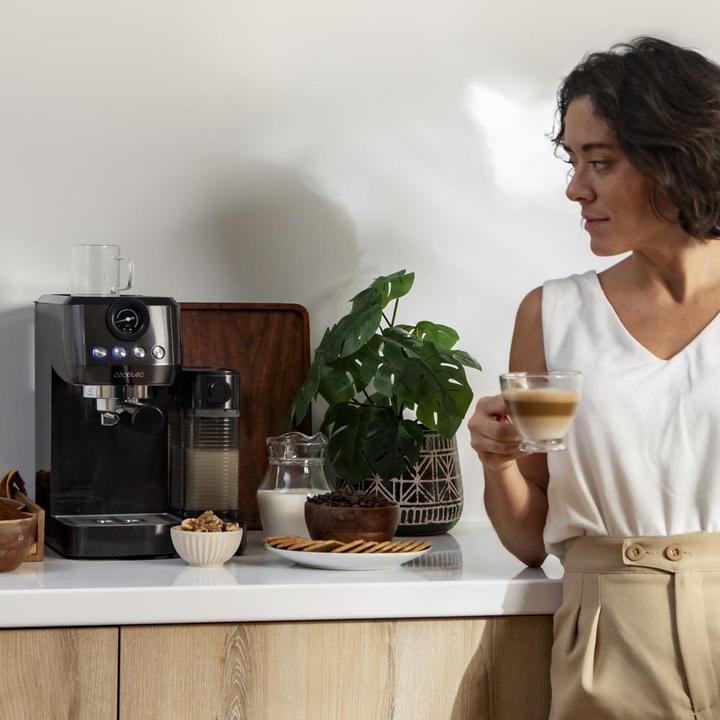 Produktbild Cecotec Cafetera PowerEspresso 20 Steel Pro Latte