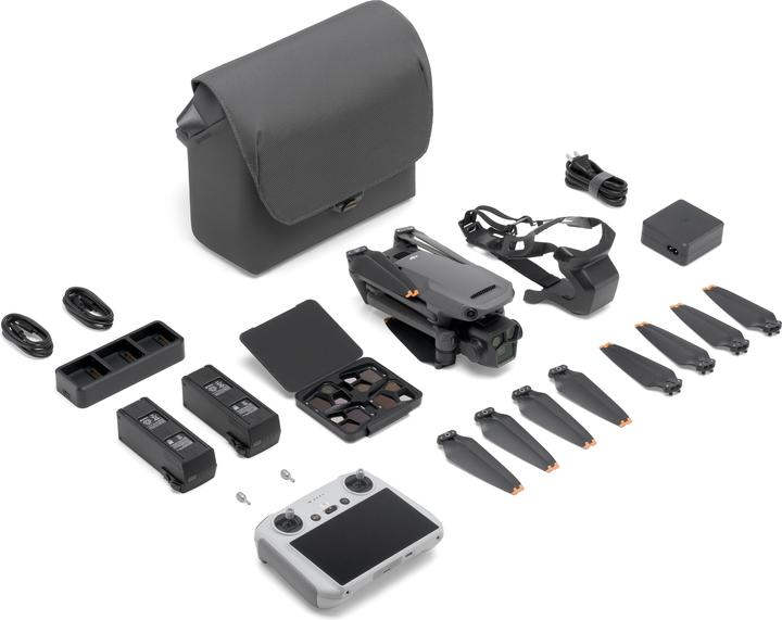 Image du produit DJI Mavic 3 Pro Fly More Combo incl. RC (43 min, 958 g, 48 Mpx)
