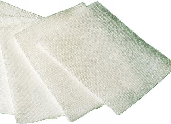 Actual product image DermaPlast Gauze compresses