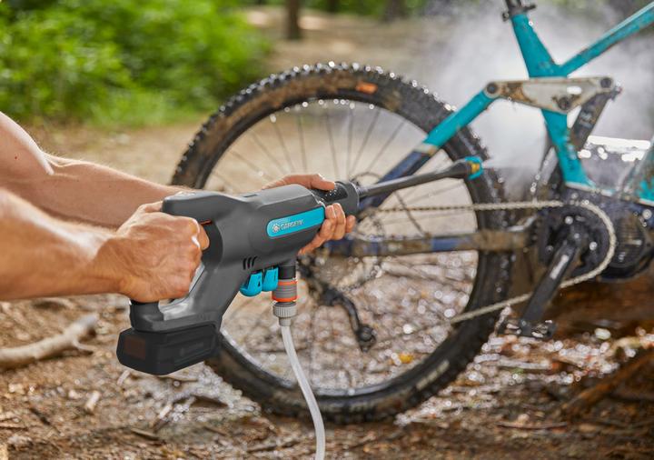 Produktbild Gardena AquaClean (Akkubetrieb)