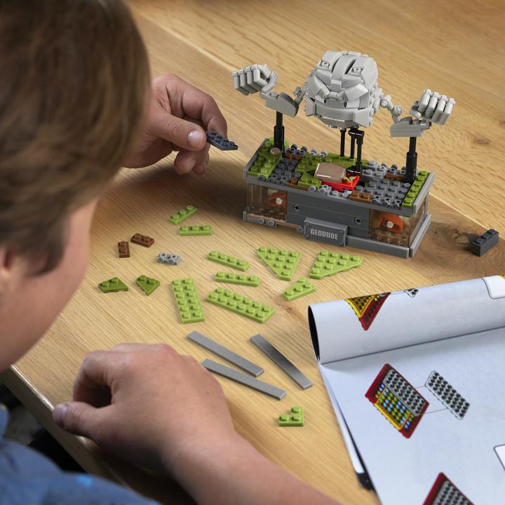 Produktbild MEGA Pokémon Mini Motion Kleinstein bewegliches Bauset (Multicolor)