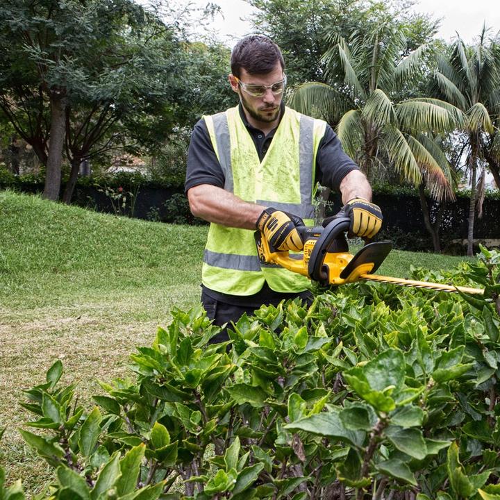 Actual product image DeWalt Cordless hedgecutter (Cordless hedgecutters)