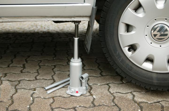 Actual product image Cartrend Hydraulic jack, stick jack 5T