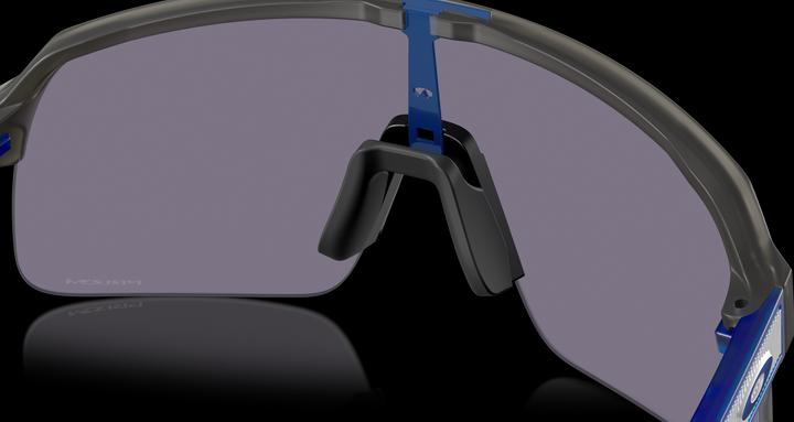 Actual product image Oakley Sutro Lite (matte grey smoke, Prizm Grey)
