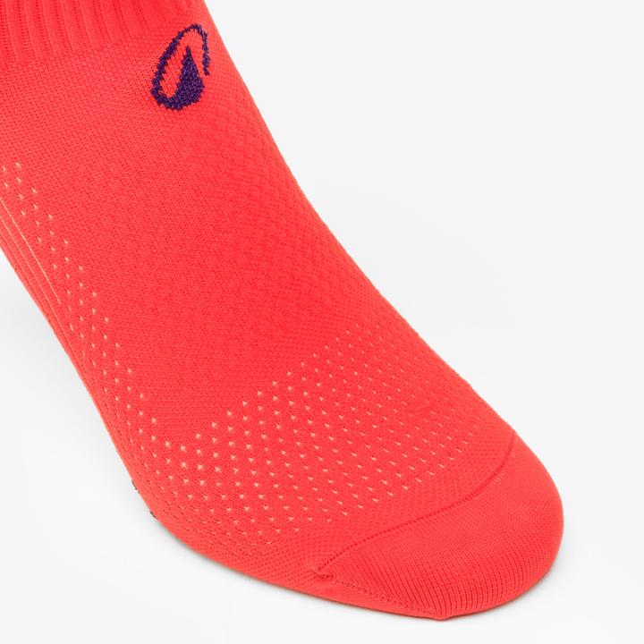 Actual product image Kipsta Fussball Stutzen halbhoch mit Socken rutschfest - VIRALTO II rosa (47, 48)