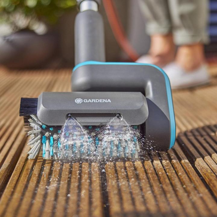 Actual product image Gardena Cordless multi cleaner Aqua Brush Patio 03/18V P4A solo (Rechargeable battery operated)